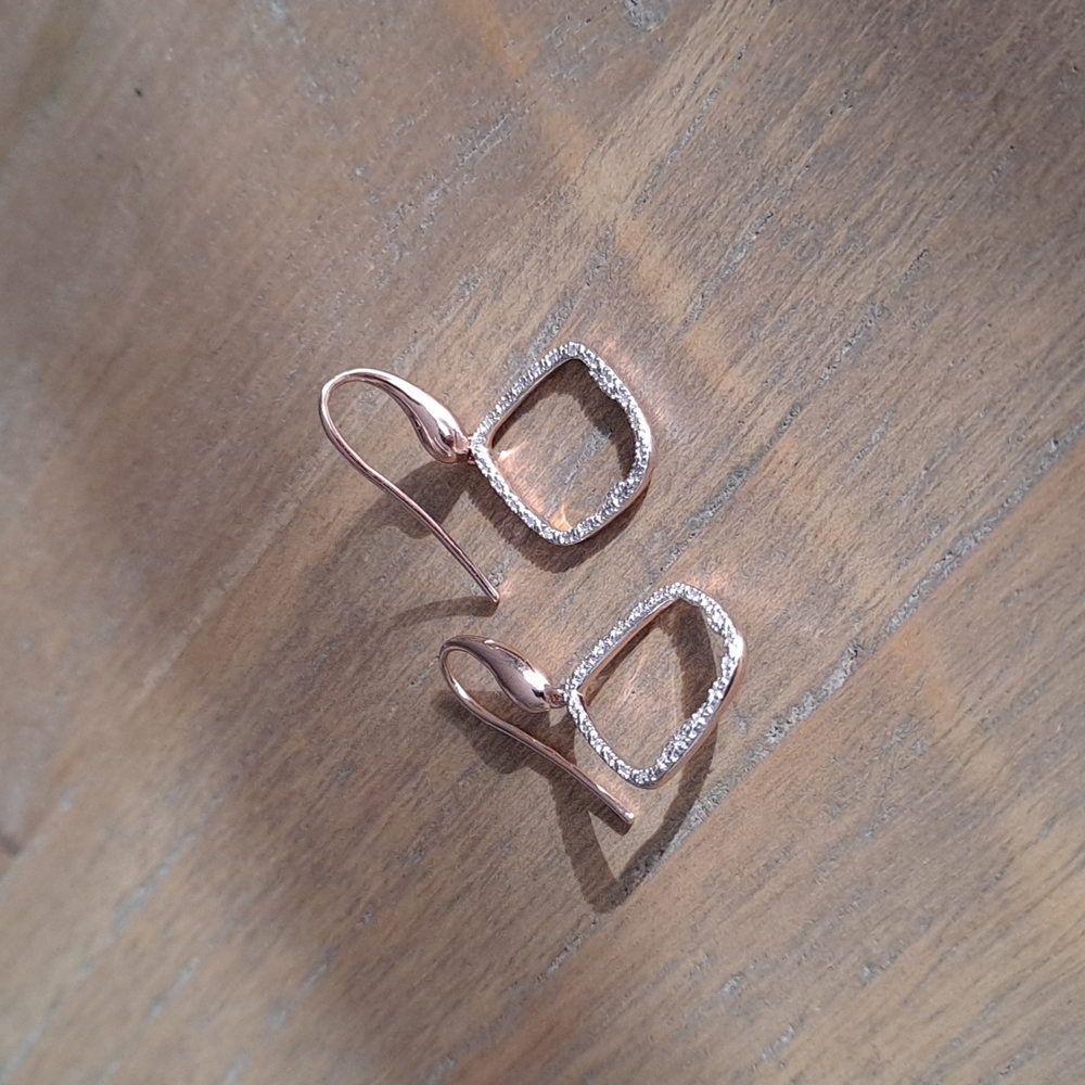 NWT Monica Vinader Riva Kite diamond hoop earrings - Picture 3 of 16